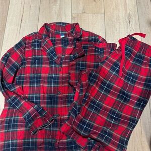 Old Navy Plaid Pajama Set